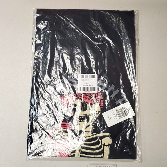 ❤️NWT VINTAGE TORRID TEE - CLASSY UNTIL GAME DAY SKELETON BEER GRAPHIC PLUS SIZE - Picture 12 of 15